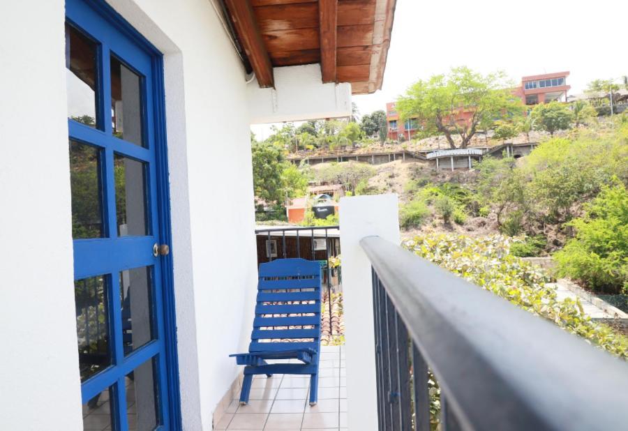 Hotel & Hostal Mayflower Puerto Escondido  Ngoại thất bức ảnh